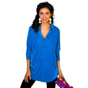 Soft Surroundings PL women’s blue velvet button down blouse